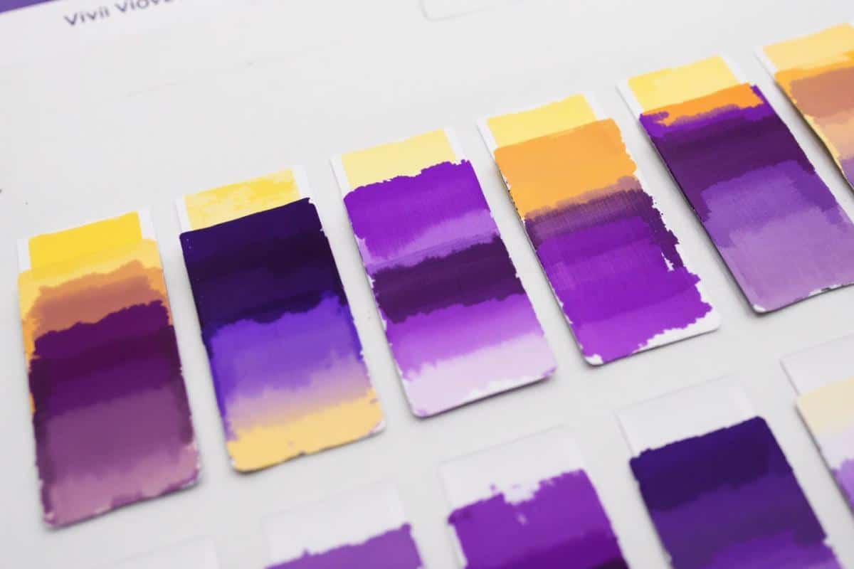 Les plus belles couleurs complémentaires du violet : guide complet pour vos créations