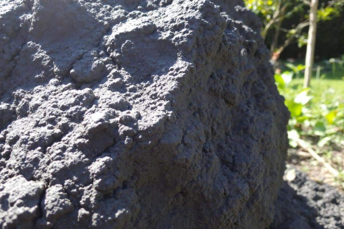 Quels sont les inconvénients de la pouzzolane ?